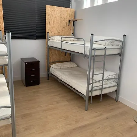 Bilbao Central Rooms-3